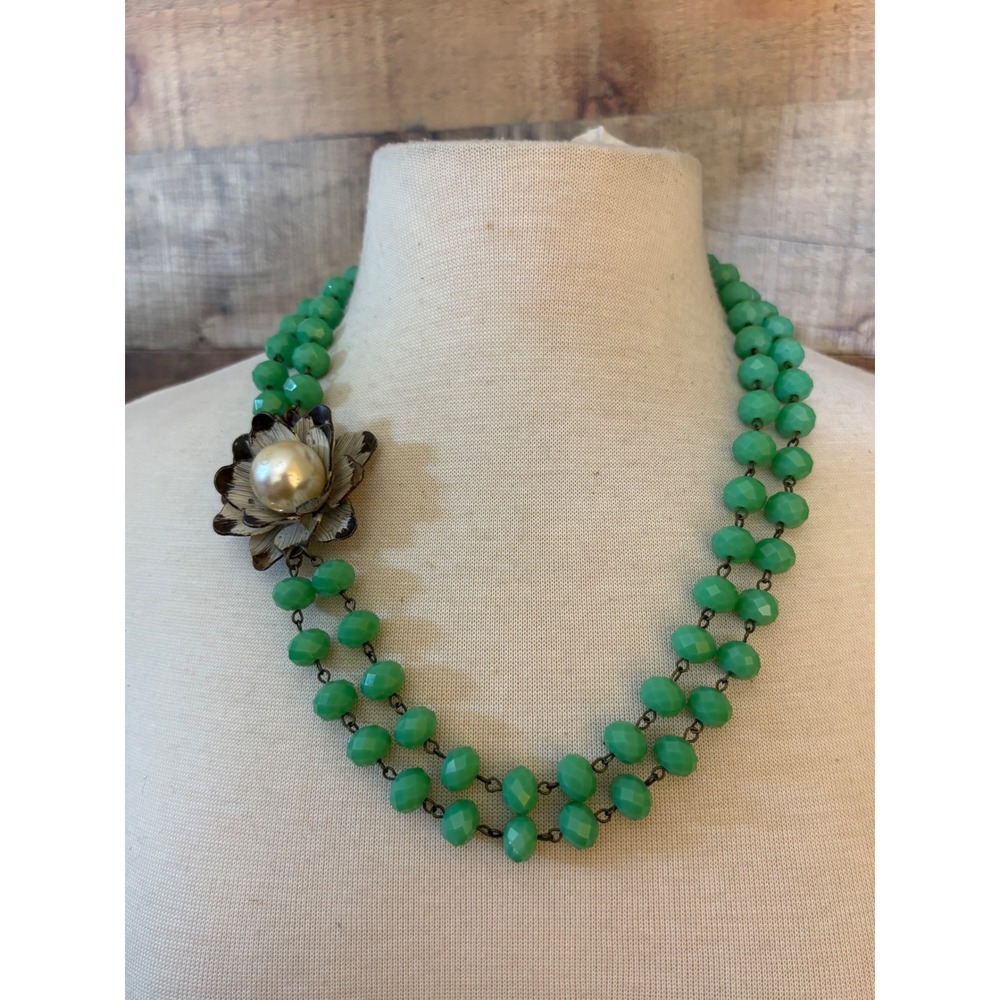 Green Double Strand Faceted Bead Necklace Side Flower Faux Pearl Toggle Clasp